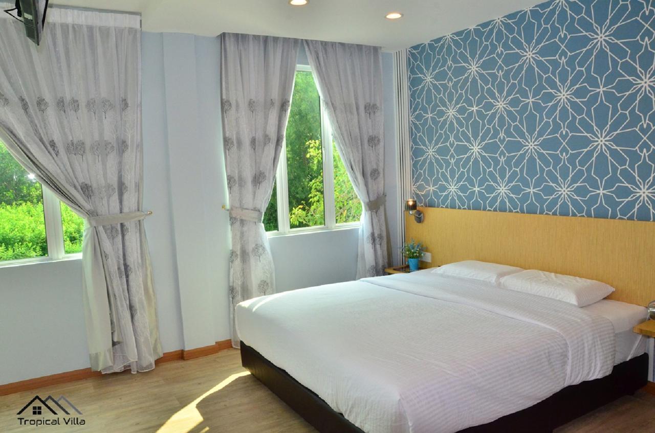 Tropical Villa Куантан Экстерьер фото